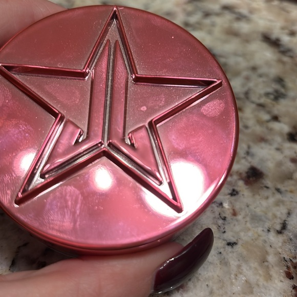Jeffree Star Luminous Setting Powder SUEDE- Display for live sale- swatched. - Picture 4 of 6